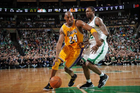 日职联收官战前瞻：京都不死鸟主场抢亚冠资格 神户胜利船携交锋优势来袭（日职联末轮前瞻：京都不死鸟主场冲击亚冠名额，神户胜利船凭交锋优势压境）