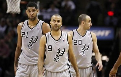 拉齐奥vs莱切：罗马尼奥利、贡多齐首发，卡马尔达、索蒂尔出战（拉齐奥战莱切：罗马尼奥利、贡多齐首发，卡马尔达、索蒂尔登场）