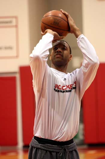 小贝：我希望梅西退役后住在迈阿密，但他说只想住诺坎普附近（贝克汉姆：盼梅西退役后住迈阿密，梅西则表示只想住在诺坎普附近）